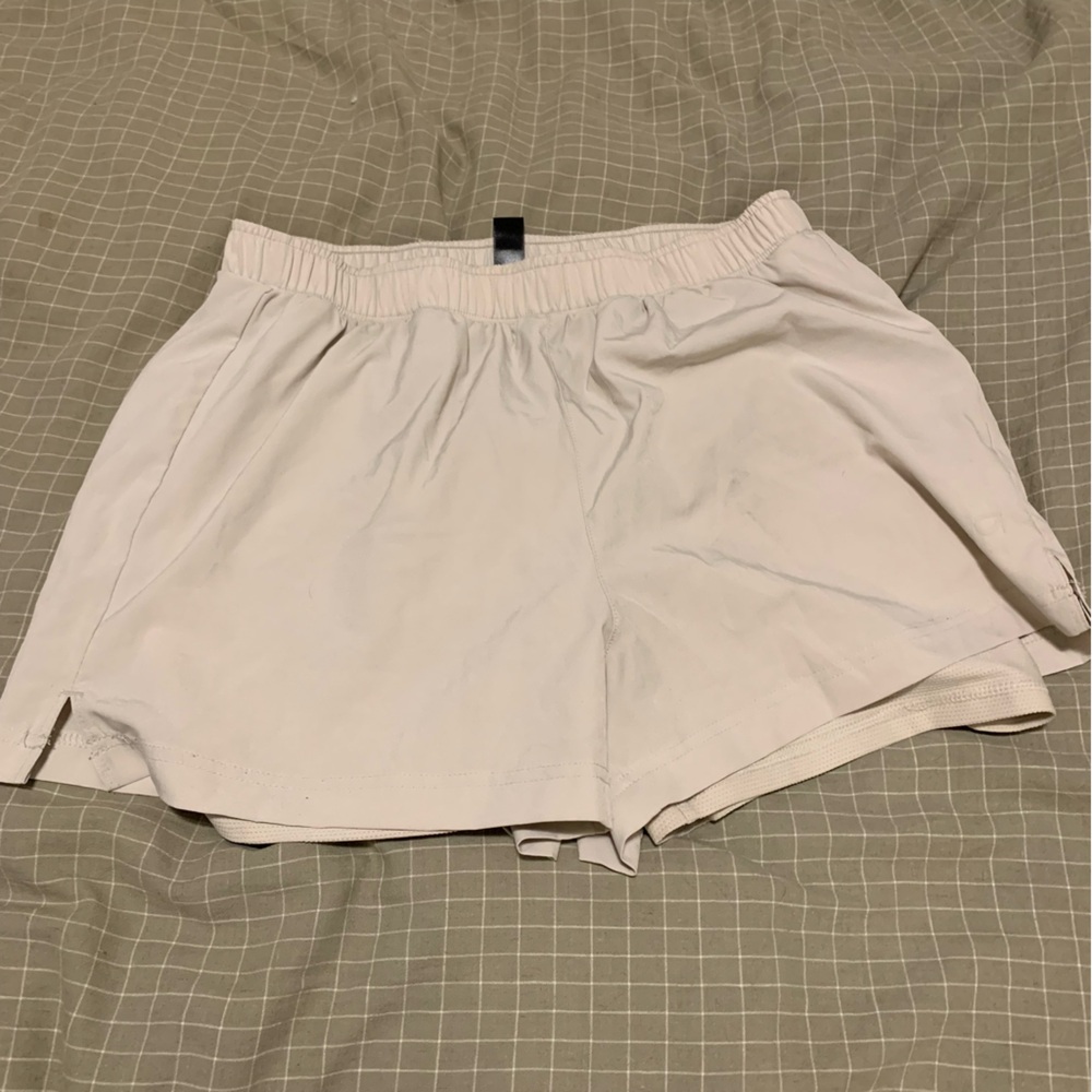 GapFit Running Shorts - Beige